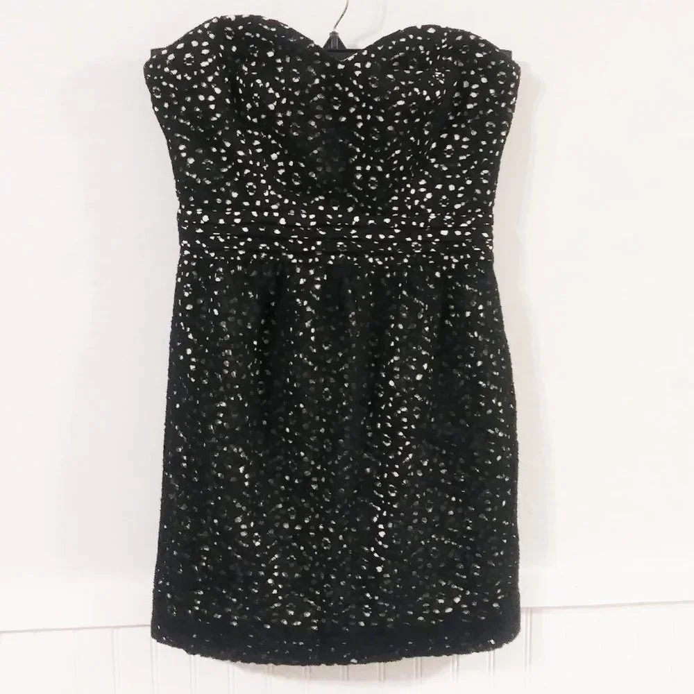 Pins & Needles Strapless Sweetheart‎ Dress